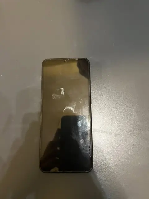 Poco C40, 4GB ОЗУ, 64GB