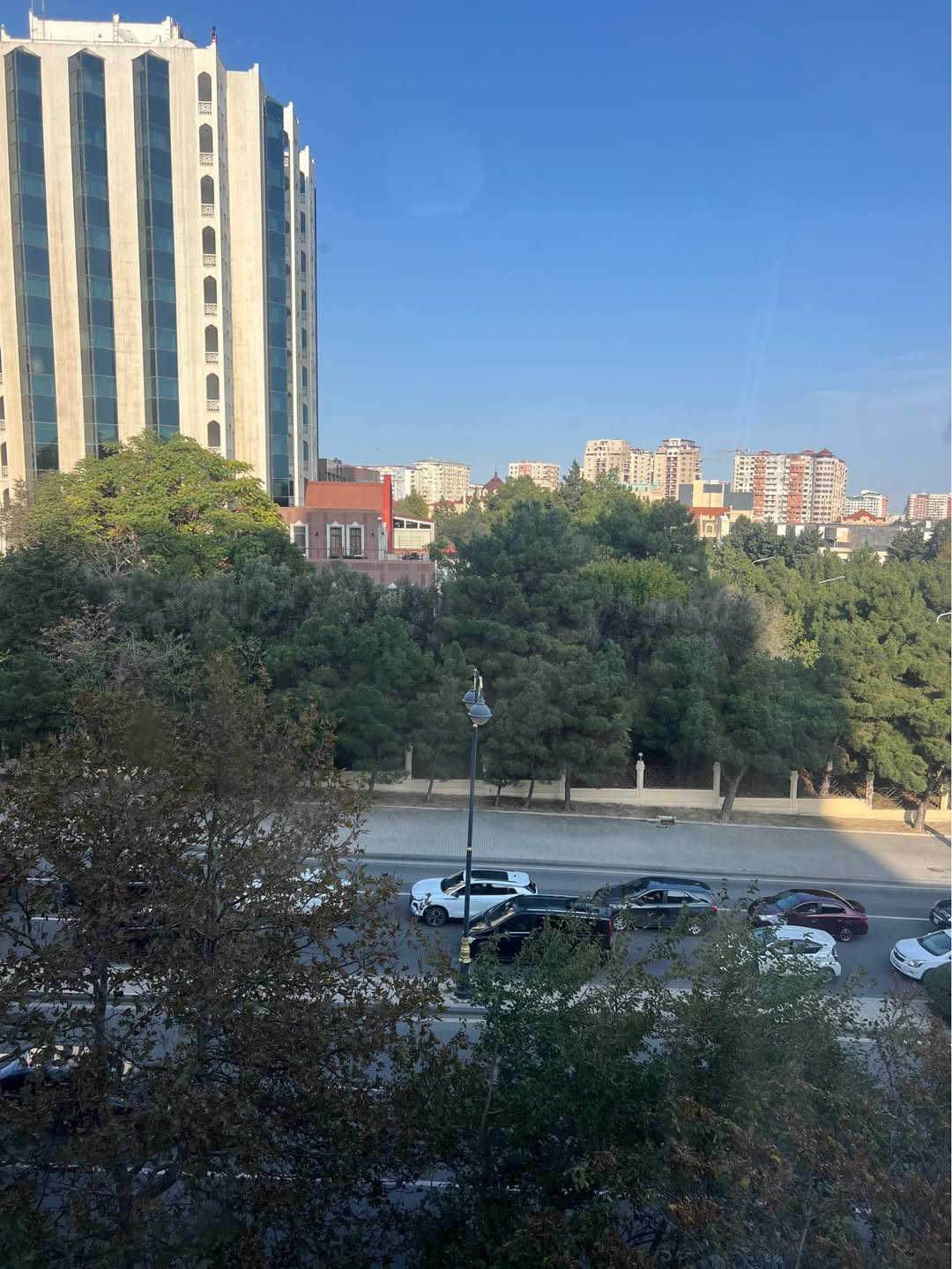 Işıqlı 3 otaqlı mənzil, ailəvi yaşayış