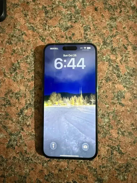 iPhone 14 Pro Max, 79% battery