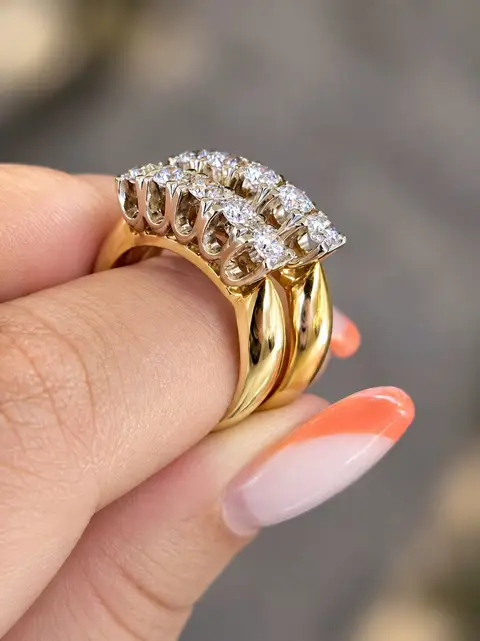 Diamond ring, 750 gold, 5 diamonds