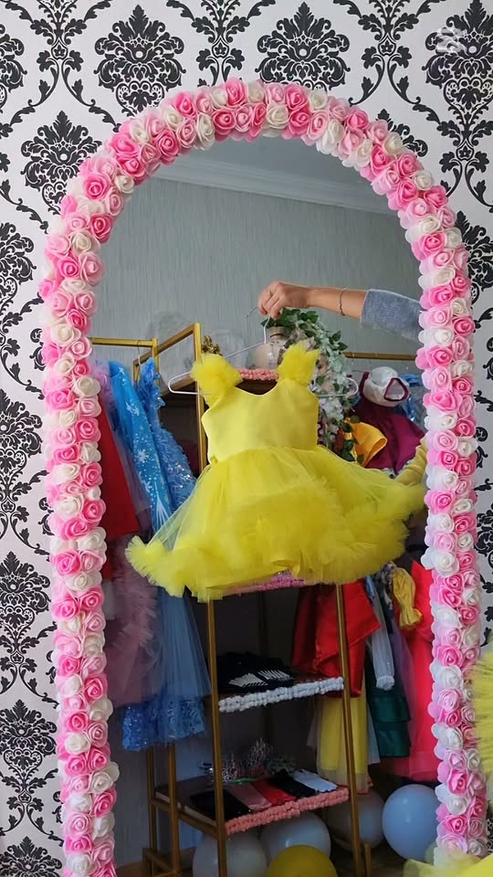 Dresses for rent first ✨ 🎁