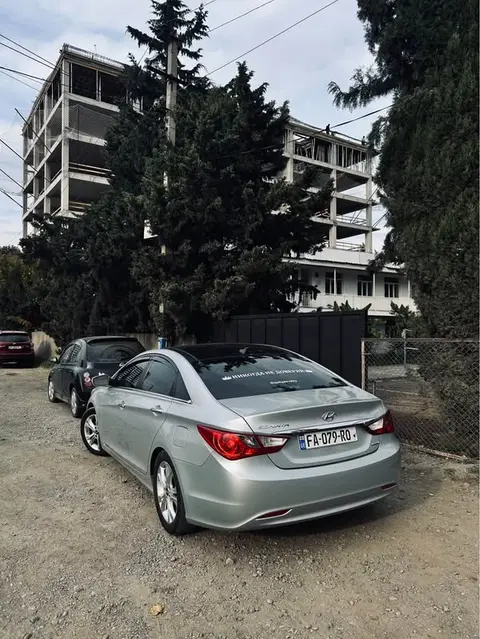 Автомобиль