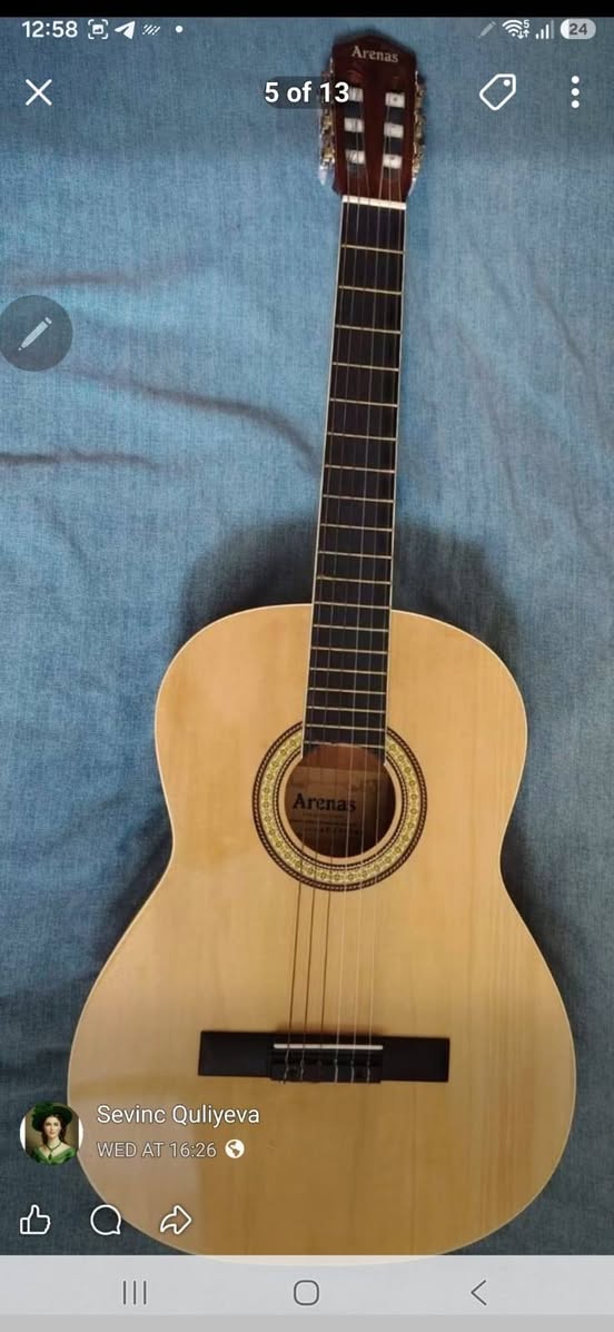 Arenas klassik gitara, işlənməyib