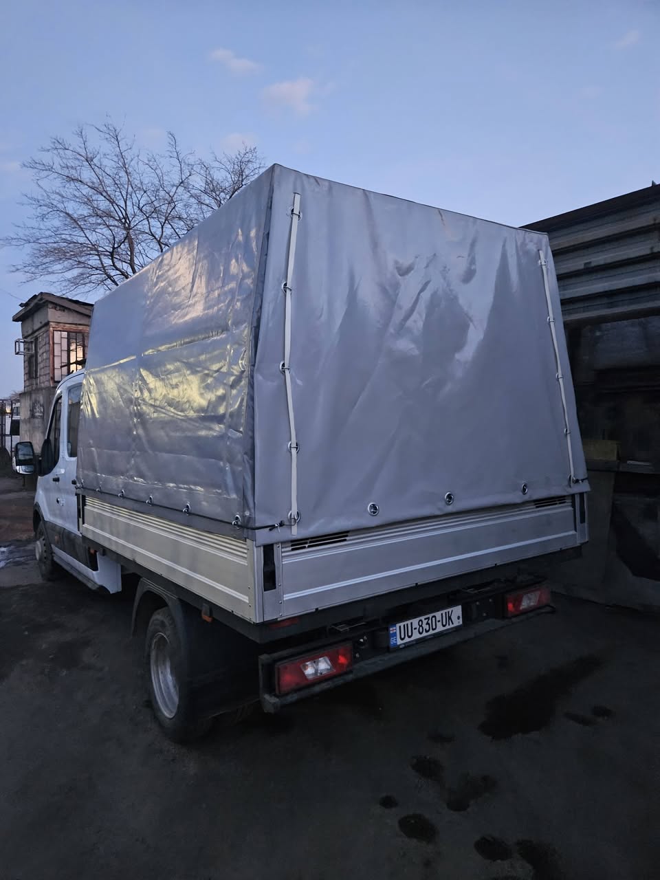 Վրանների կարում: