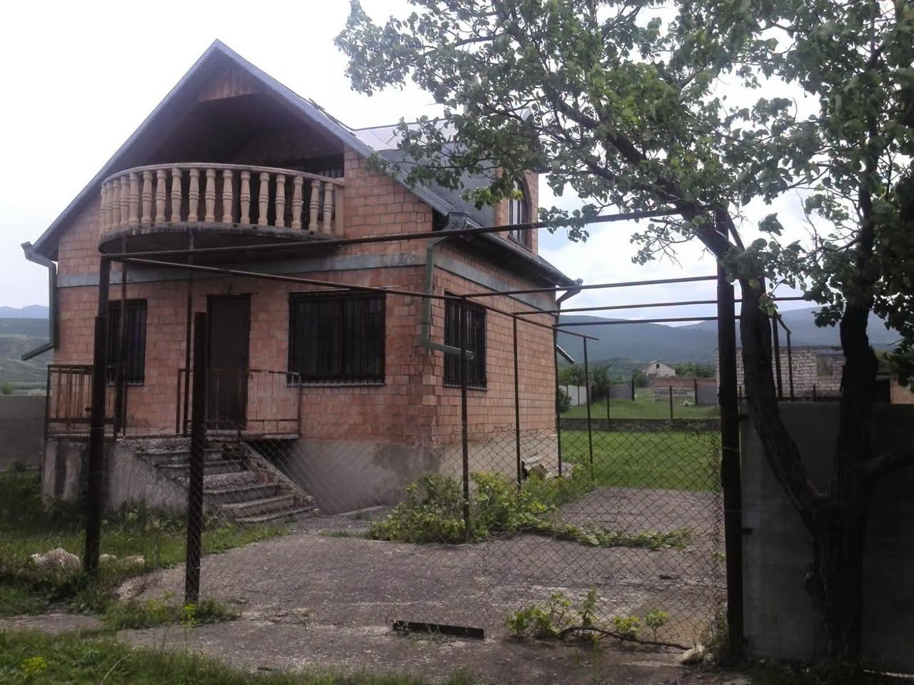 🏠Tiflisdan 37 km uzaklıkta özel ev satılık, 2000 yılında inşa edilmiş - 85,000$