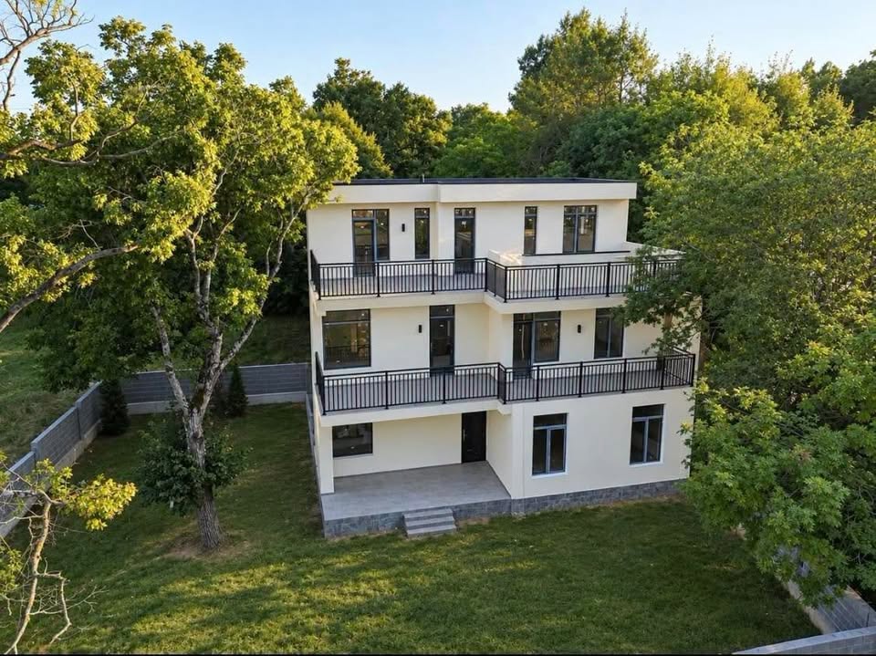House/Villa — $250,000