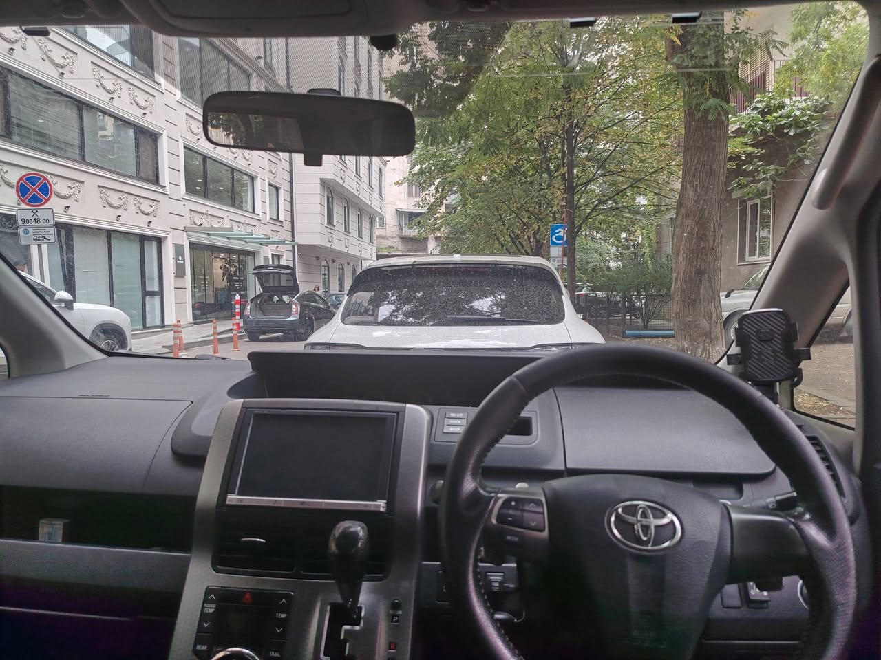 🚗 იყიდება ან იცვლება ჯიპში. Toyota