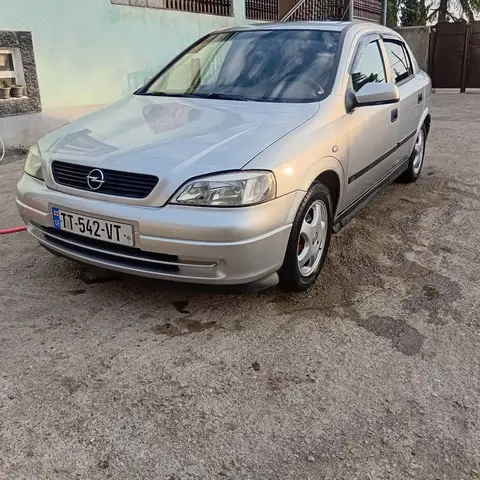 Avtomobil 1999 — 2,400$