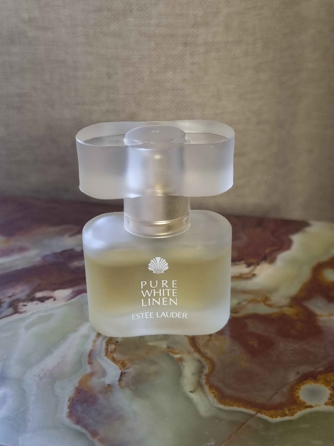 Estee Lauder հին ոճի Pure White Linen