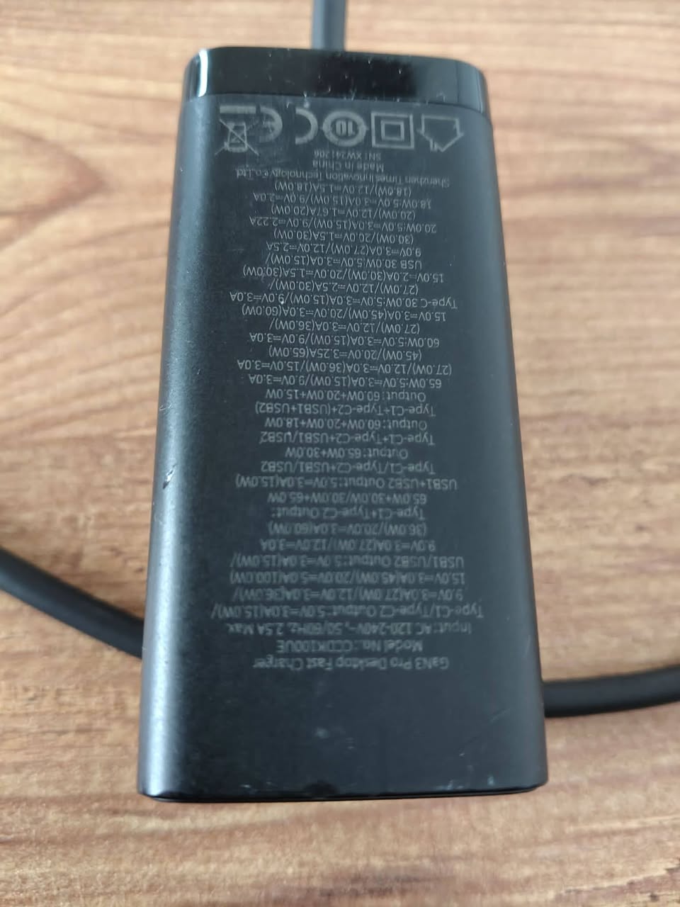 GaN Pro desktop fast charger
