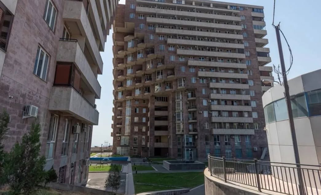 3 otaqlı mənzil satılır, İrəvan - $280,000