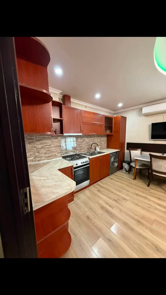 Продаётся 3-комнатная квартира, Тбилиси — $110,000