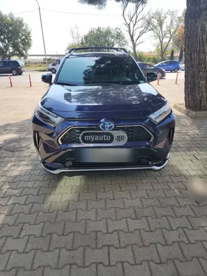 Toyota RAV4 Prime XSE 2023 — 24,500$