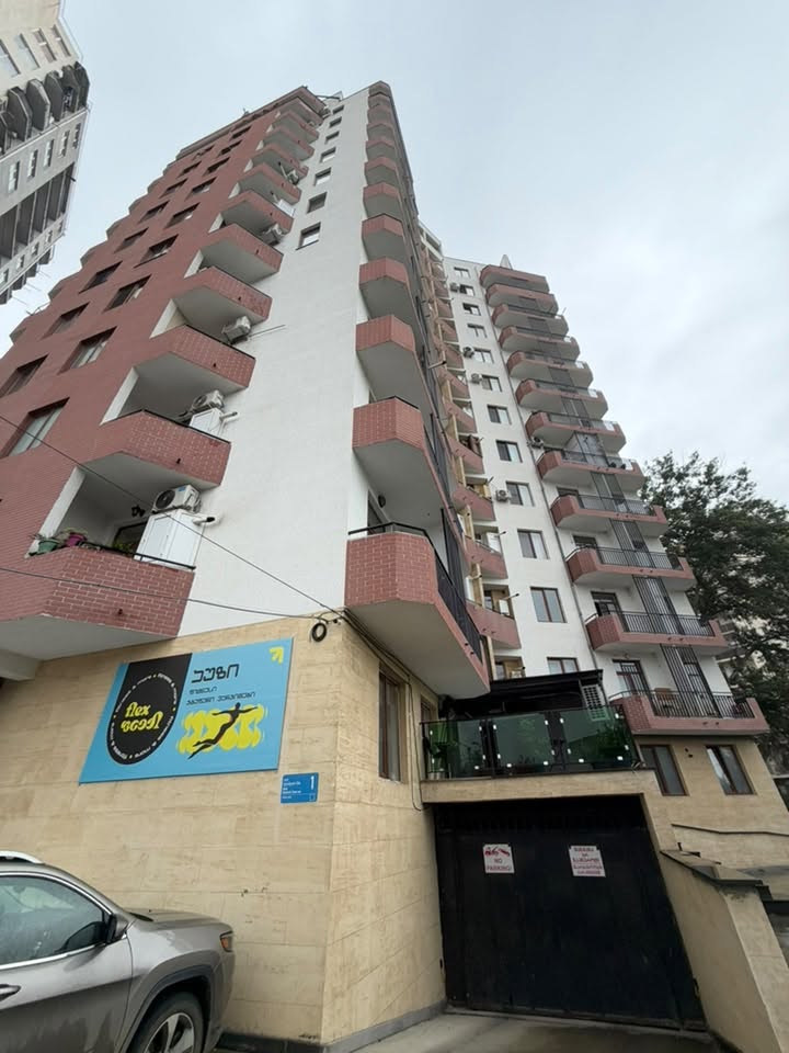 იყიდება ბინა, თბილისი — $115,000