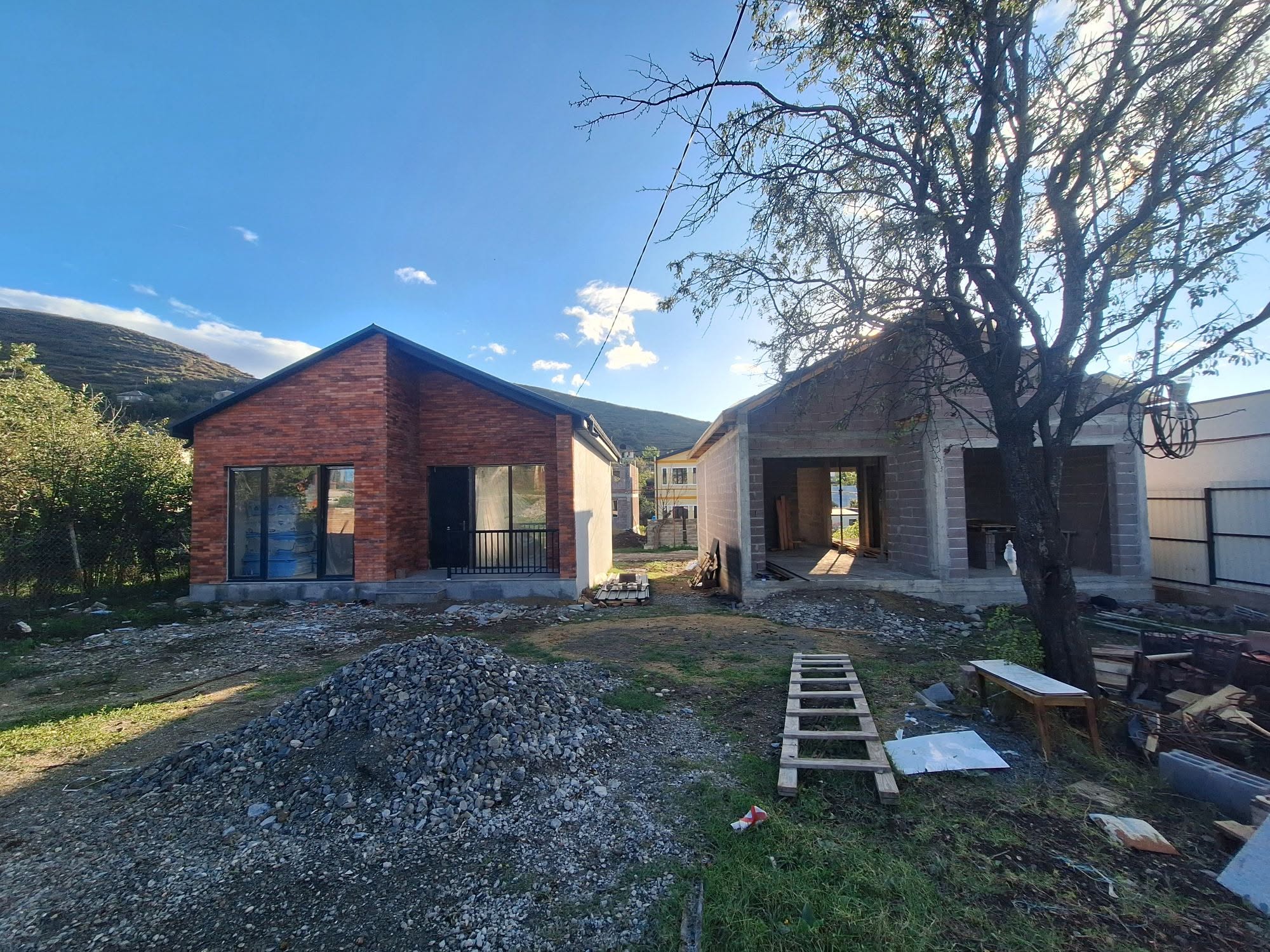 🏡 Özel evler Mukhiani'de satılık - 93,000$