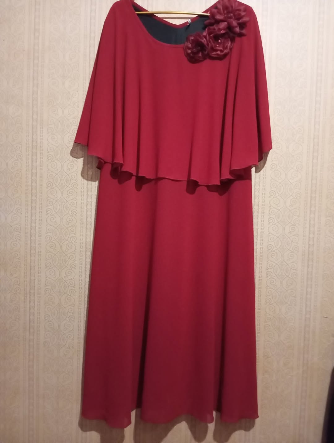 Kabasını satiram. 80 kq-dan yuxari olaraq uyğun gəlir. Mən bir dəfə geyindim. Qiyməti 80 lari.