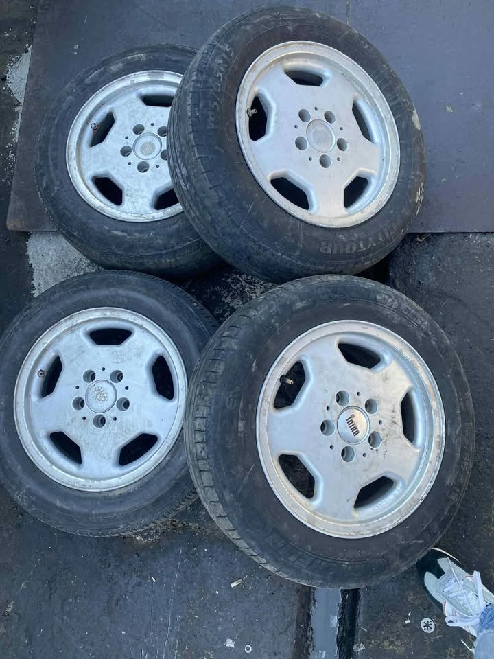 600լ 15 չափս կա առանց սվարկի։