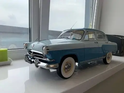 Collectible model car, two-tone blue