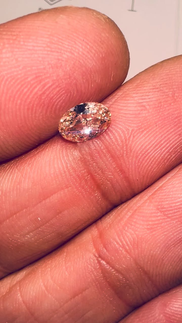 💎 1.04 CT FANCY VIVID PINK