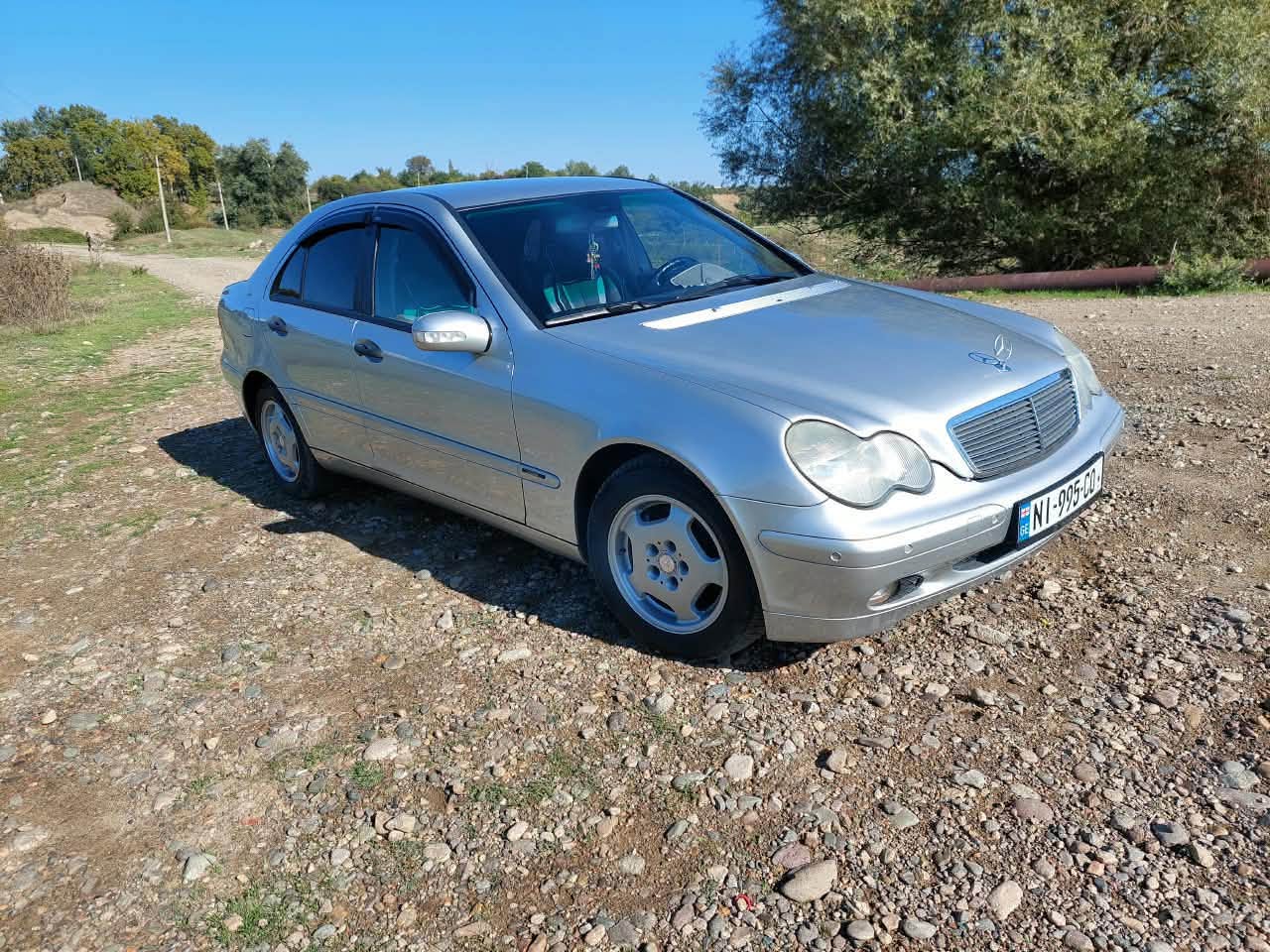 Avtomobil 2002 — 3,400$
