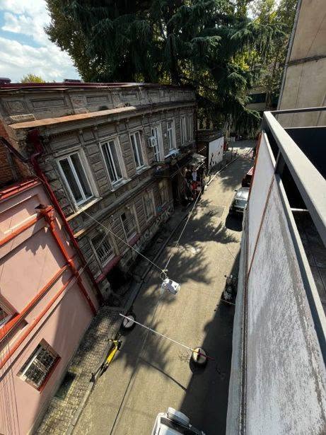 For Rent | Bright 3-Room Apartment