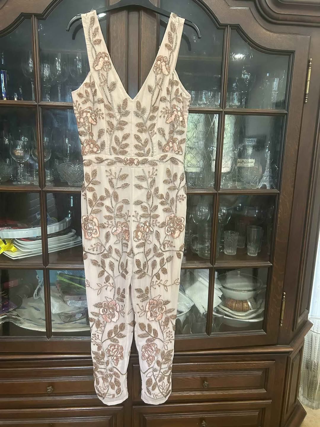 Yüksəkkeyfiyyətli Miss Selfridge kombinezonu çox gözəl,