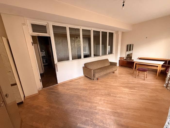 5 otaqlı mənzil satılır, Tbilisi — $147,000
