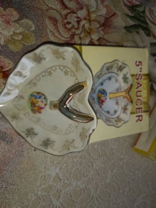 New decorative porcelain saucers, set of 6