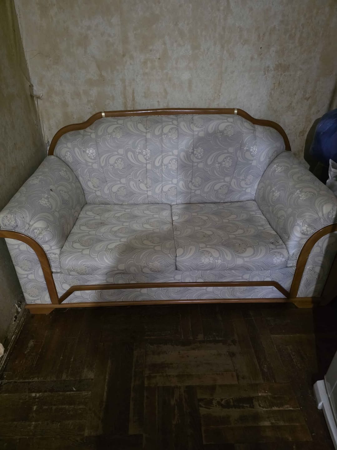 İkinci əl mebel satılır, üçnəfərlik ailəyə ideal - 1,300₾