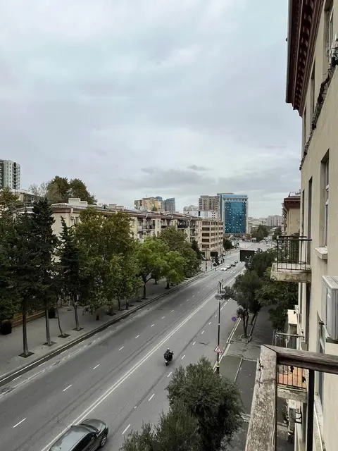 Продаётся квартира, Баку