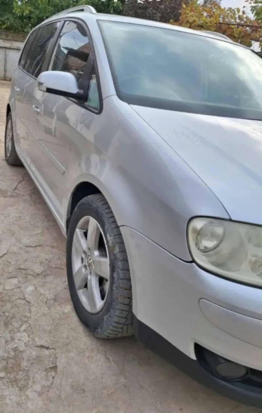 Volkswagen Touareg 2005-ci il, 2.0 mühərrik