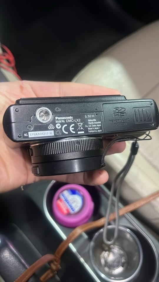 Panasonic DMC-LX2 camera