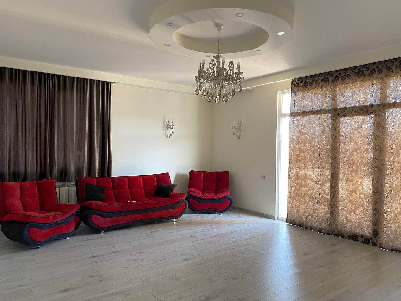 Mənzil satılır, Tbilisi — $240,000