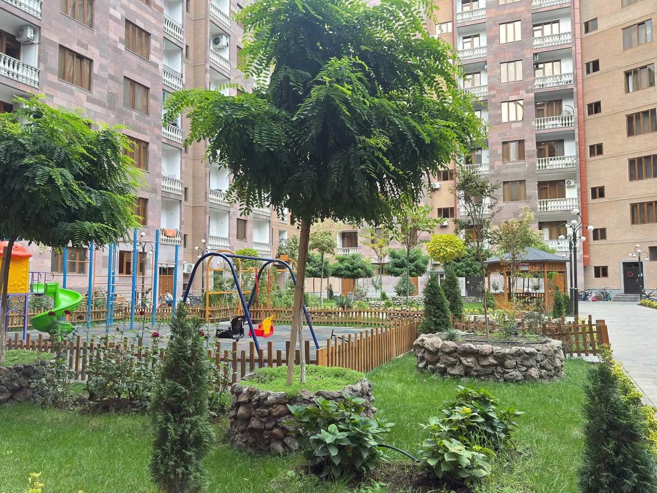 3 սենյականոց վարձով տրվում է 450 000 տոմ.