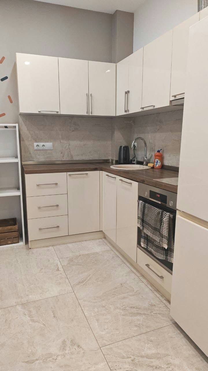 იყიდება ბინა, ბათუმი — $105,000