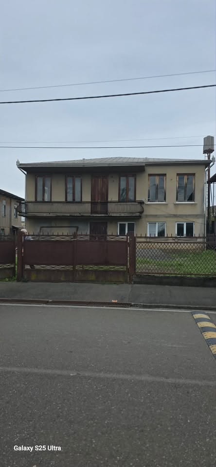 🏠 Satılır ev-mənzil Zaqatalada Qamsaxurdiya küçəsində!