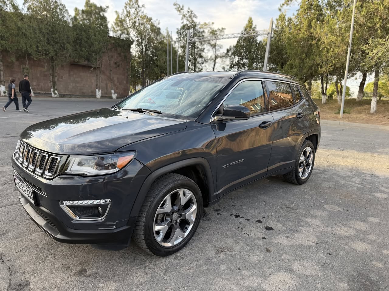 ՎԱՃԱՌՎՈՒՄ Է 12.300$ JEEP COMPASS 2018