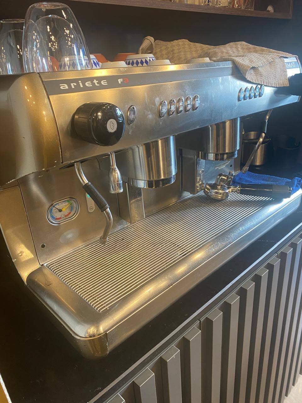 Coffee and refrigeration equipment — 2,700₾