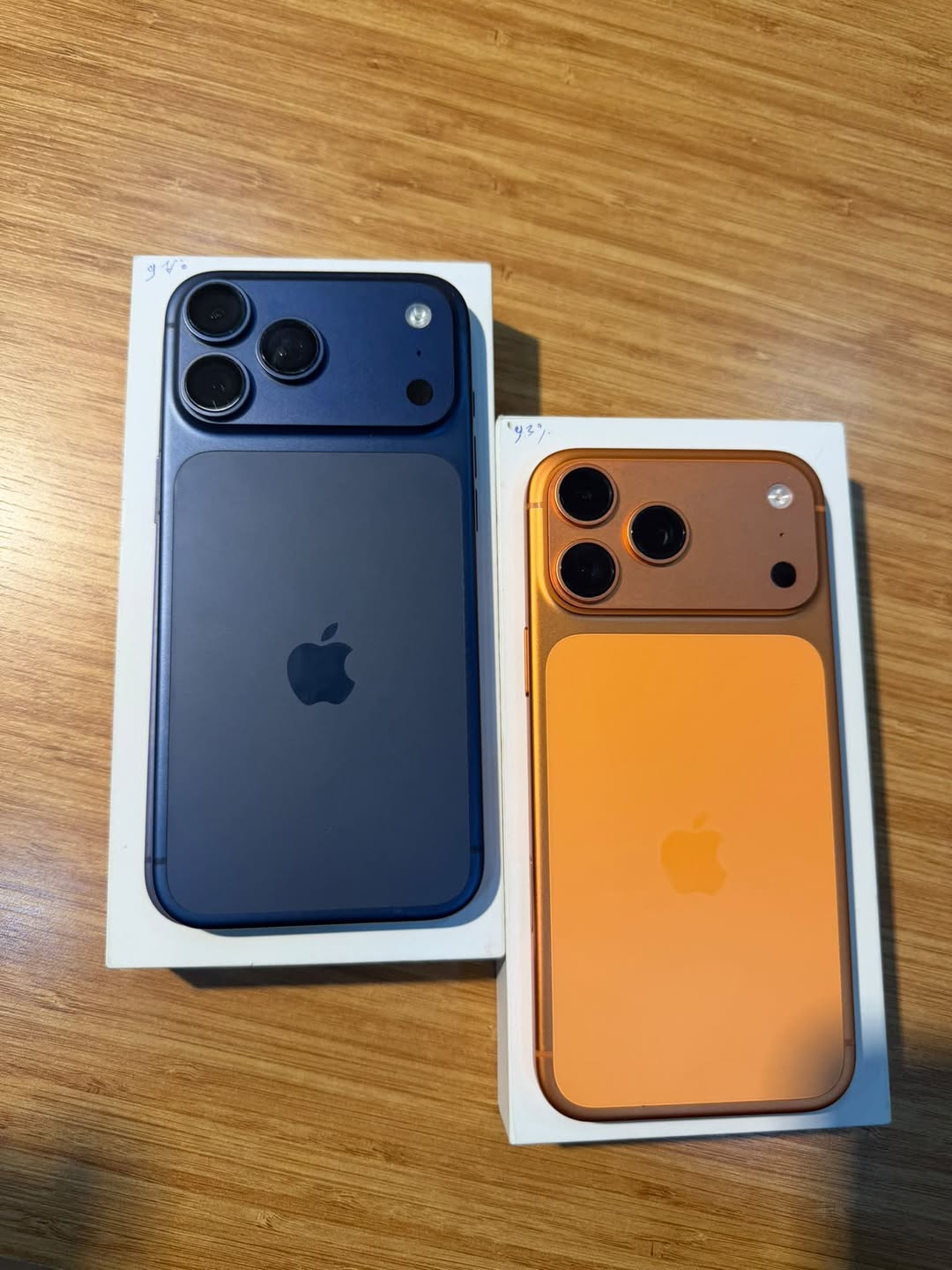 17 pro max qartov sim 256gb — 370 000 AZN