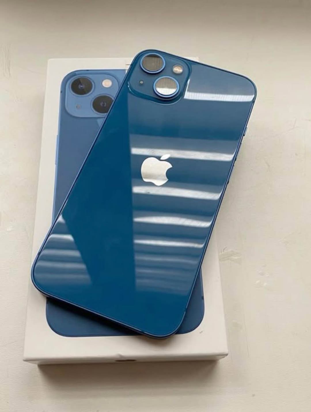 ✅iPhone 13 demək olar ki, ideal qiymət 650