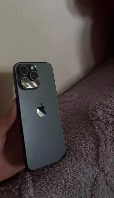 iPhone 15 Pro Max, купленный несколько месяцев назад