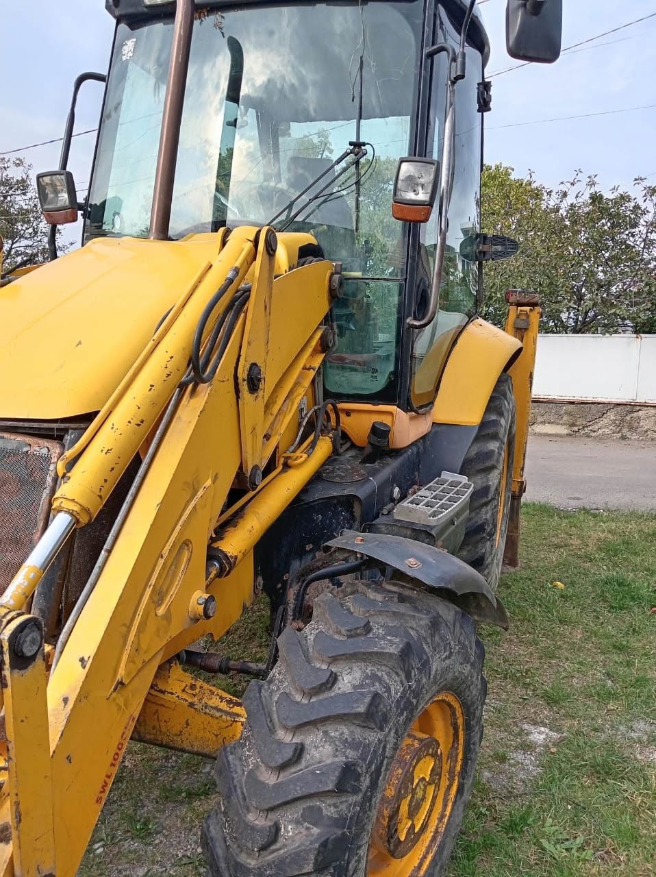 Rental excavator, self-propelled and bobcat earthworks