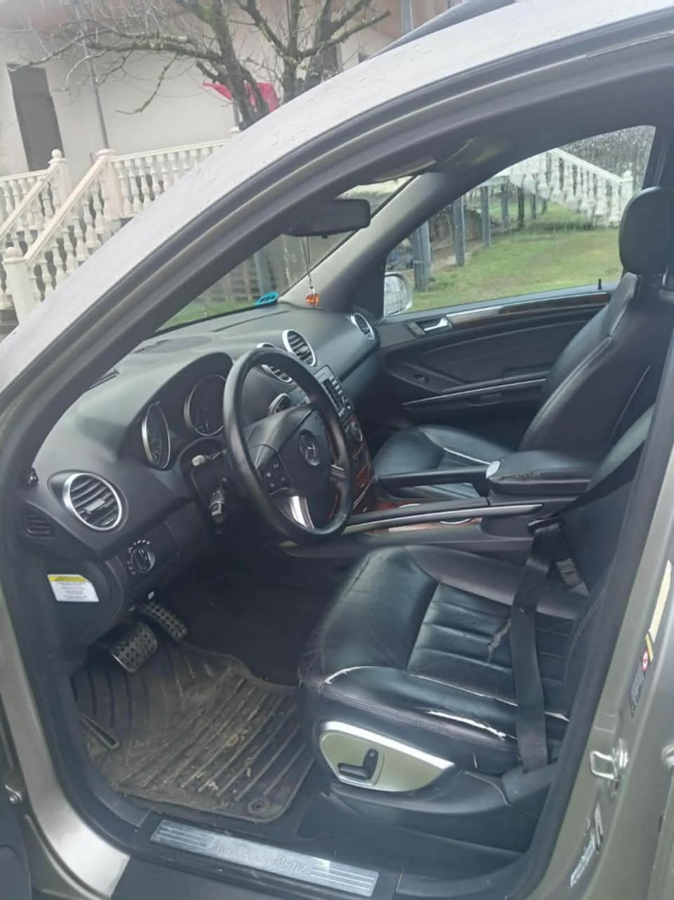 Mercedes-Benz GLE 2005