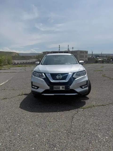 Nissan Rogue 2020