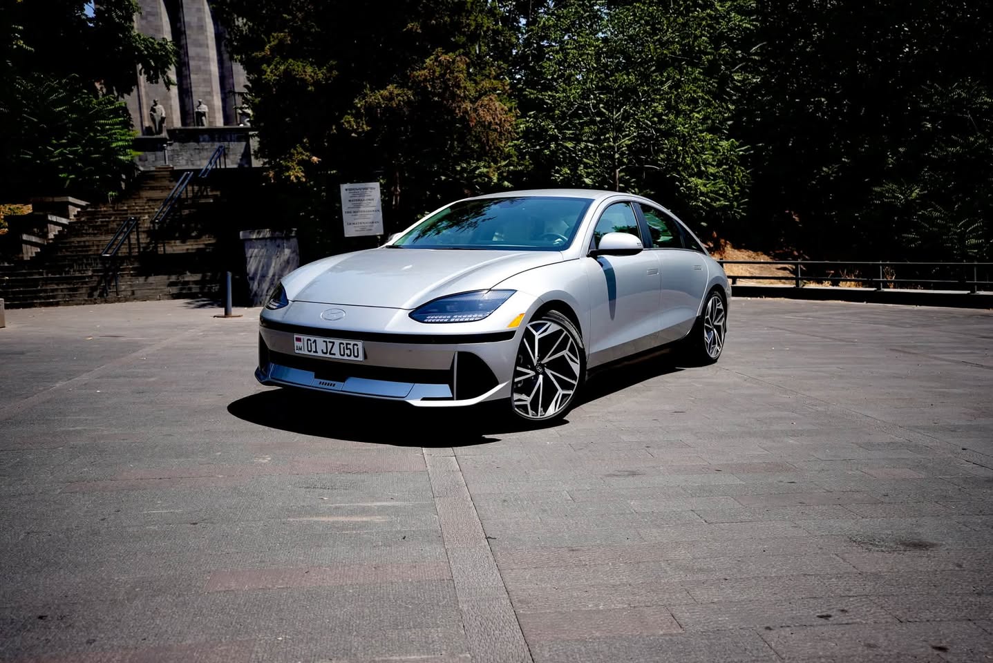 Hyundai Ioniq 2024