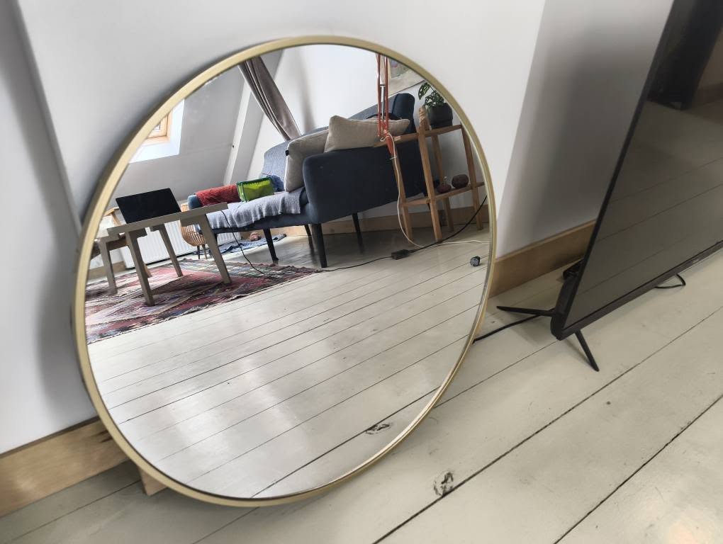 For sale round mirror with golden frame 60 — 40₾
