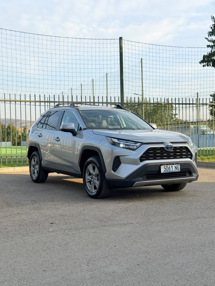 Toyota RAV4 2024