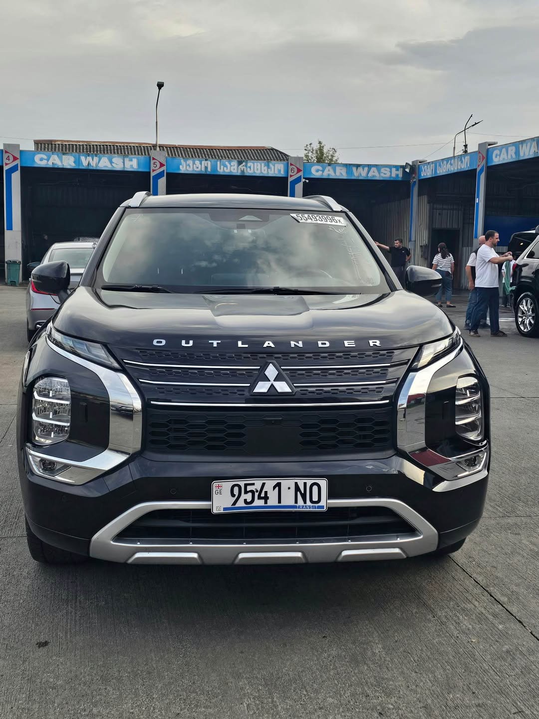 Mitsubishi Outlander 2023