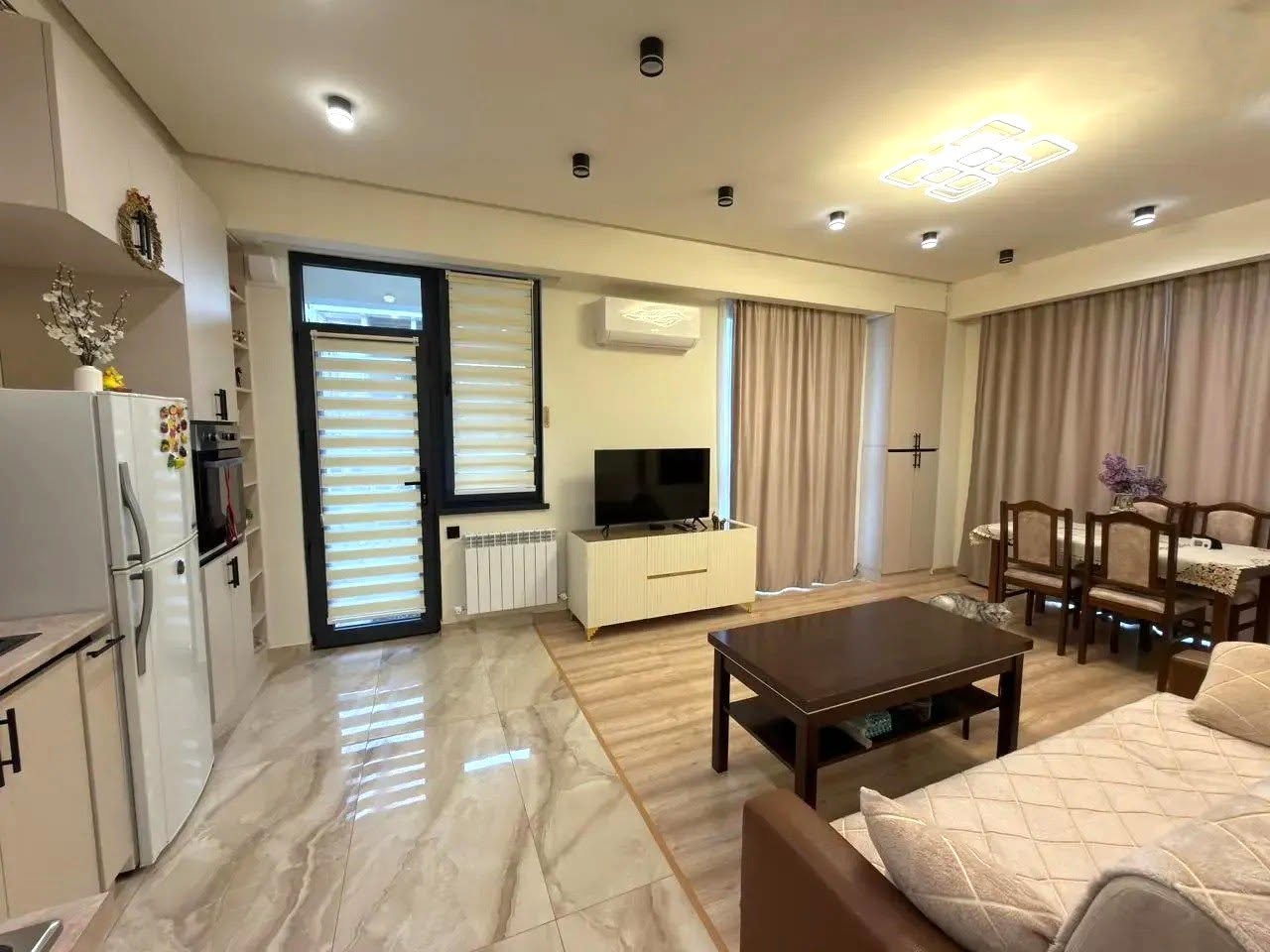 3 otaqlı mənzil satılır, İrəvan — $240,000