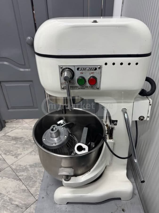 İtalyan mikseri 15-20 litrelik kullanılır - 1,500₾